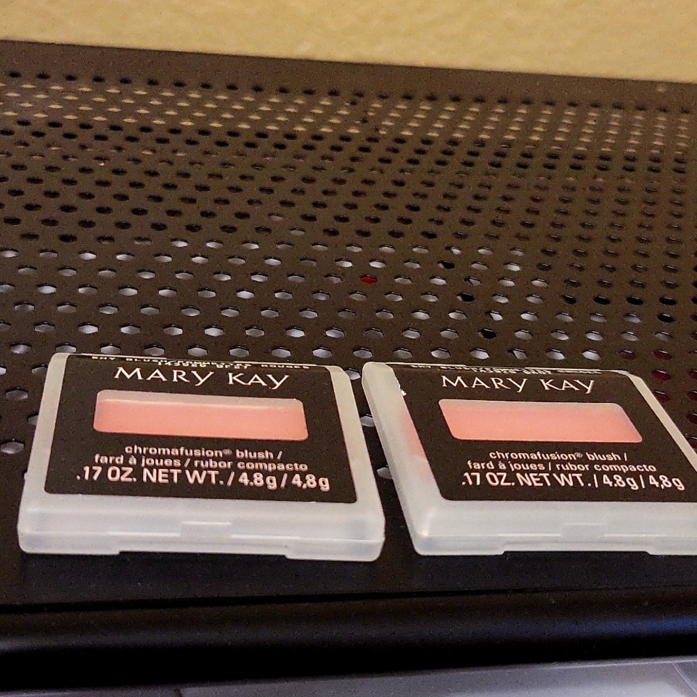Mary Kay Shy Blush